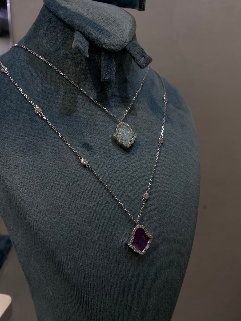 collier khmissa