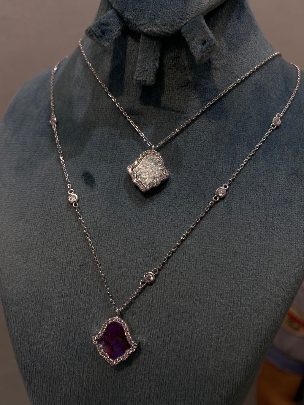 collier khmissa