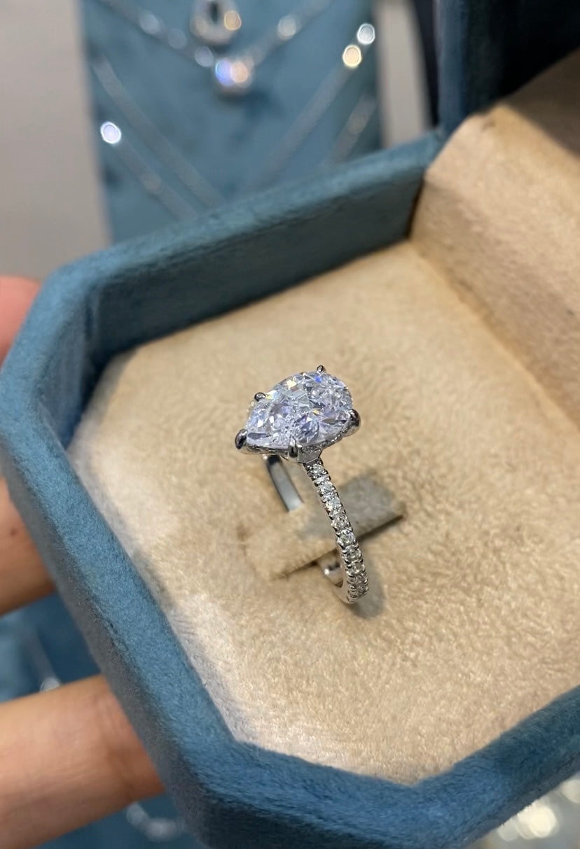 Bague Poire