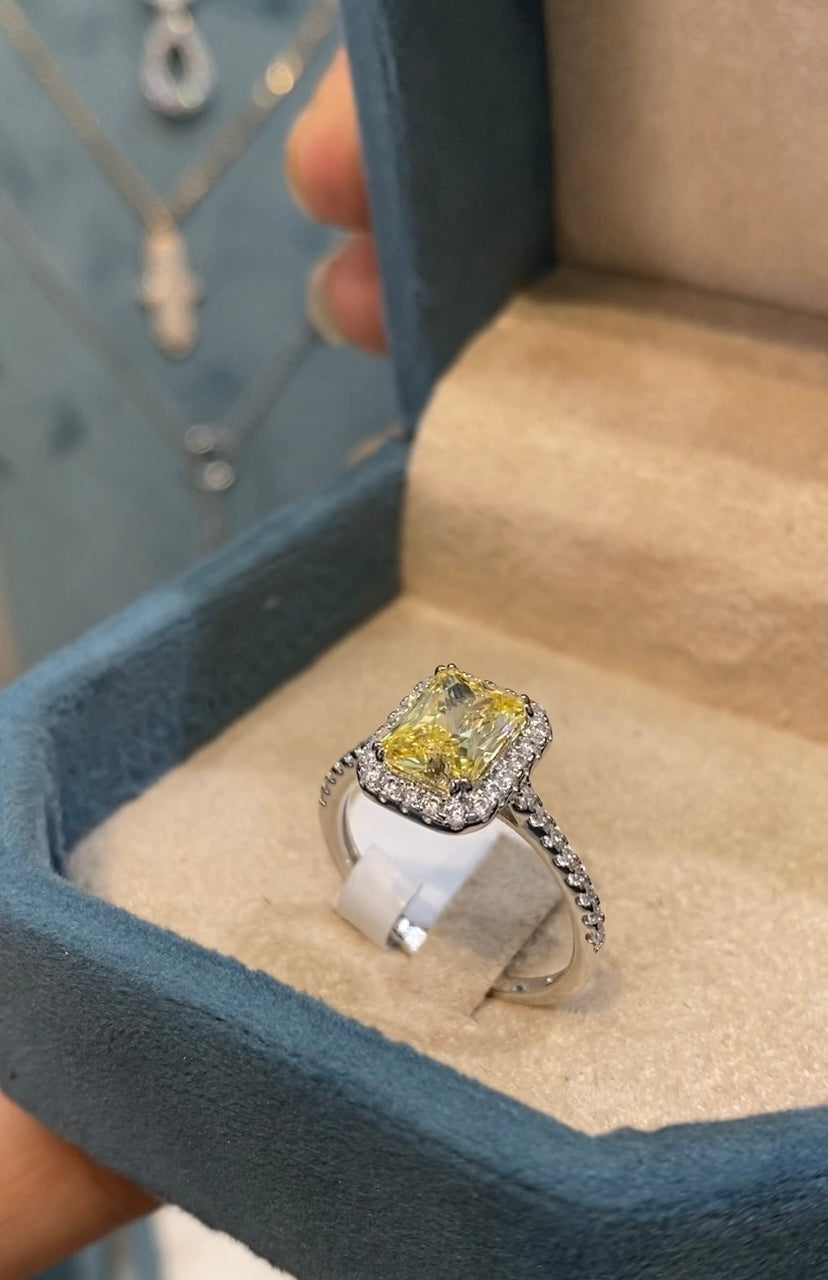 bague royale jaune