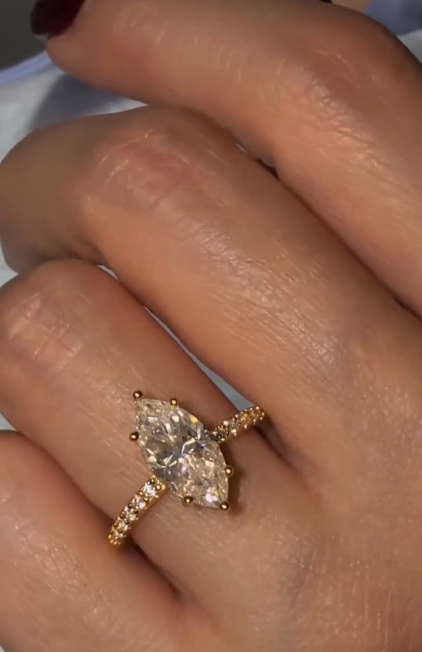 Bague Marquise